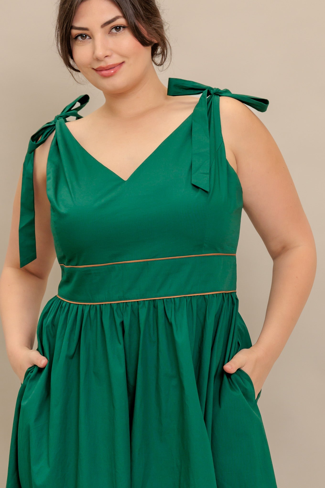 LUCKY CHARM WOVEN COLOR BLOCKED MIDI DRESS